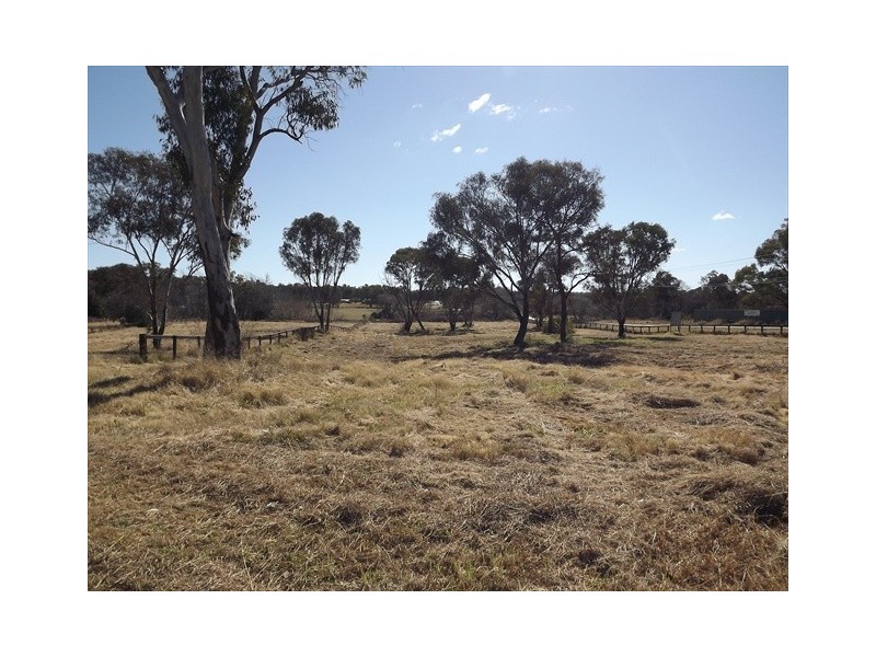 1-15 Drummond St, Coonabarabran NSW 2357