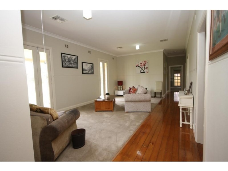 19 Mooloobar Street, Narrabri NSW 2390