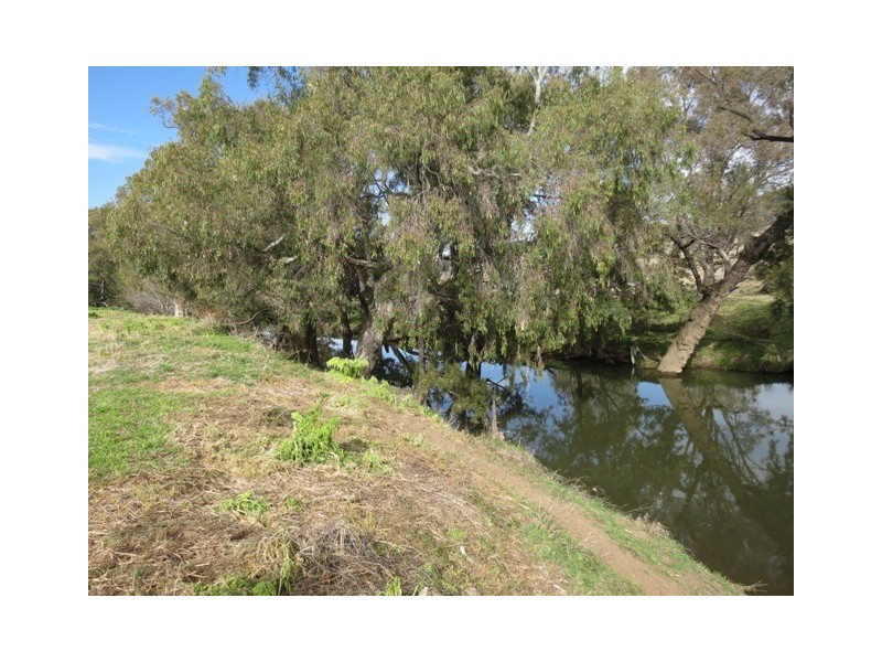 205 Caves Road, Wellington NSW 2820