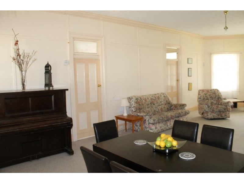 33 Granville Street, Inverell NSW 2360