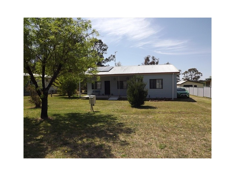 15 Hill St, Coonabarabran NSW 2357