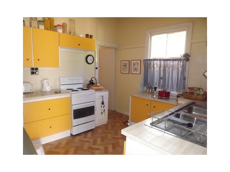 78 Dalgarno St, Coonabarabran NSW 2357