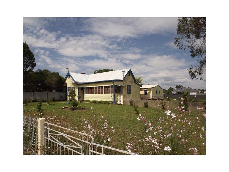 78 Dalgarno St, Coonabarabran NSW 2357