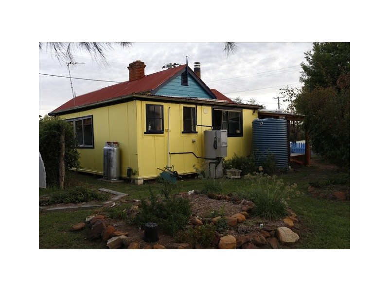 83 Cassilis Street, Coonabarabran NSW 2357