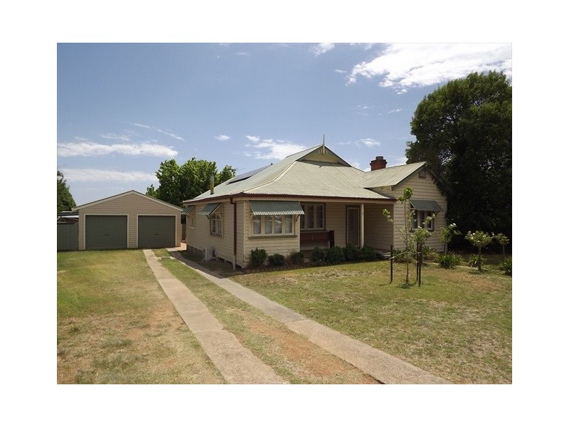 7 George St, Coonabarabran NSW 2357