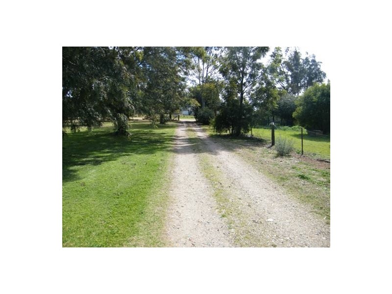 4 Arnold Ave, Spring Ridge NSW 2343