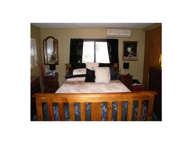 4 Arnold Ave, Spring Ridge NSW 2343