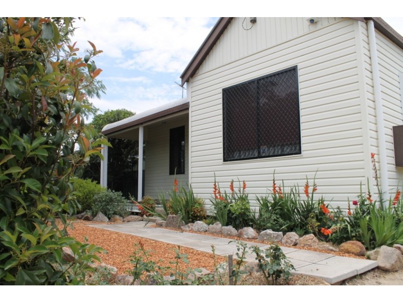 7 Cameron Street, Inverell NSW 2360