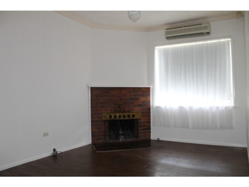 7 Cameron Street, Inverell NSW 2360