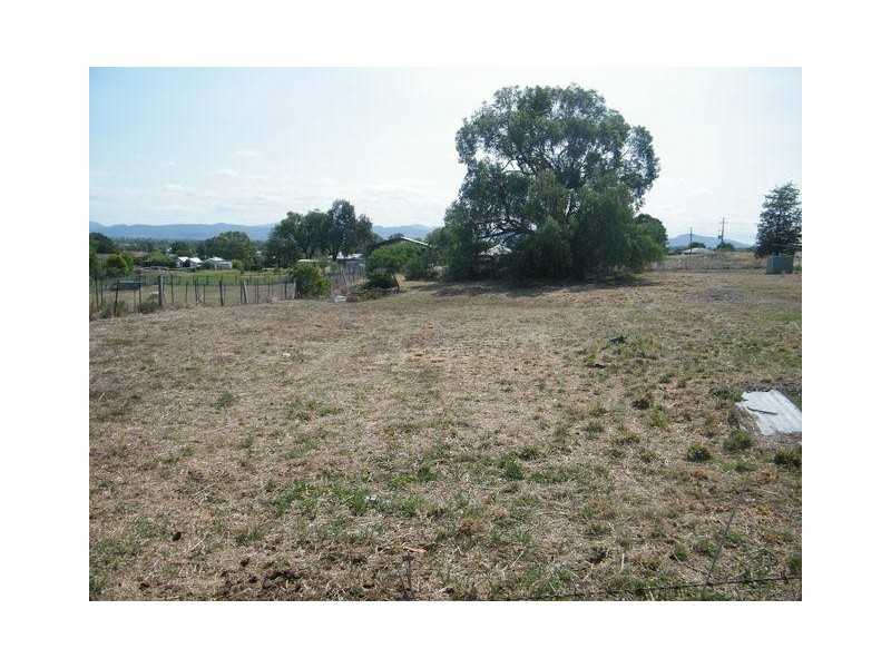 38 Simpson Street, Quirindi NSW 2343