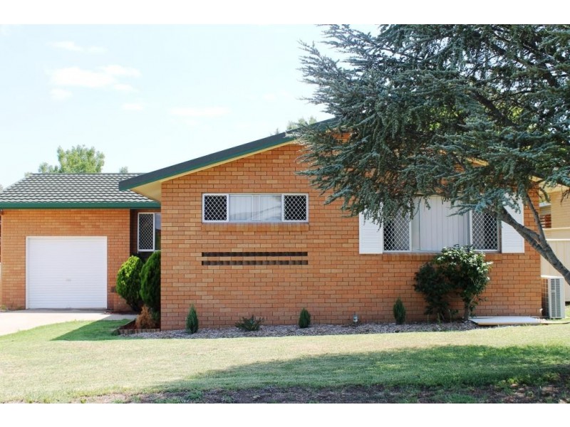 10 Sapphire Street, Inverell NSW 2360