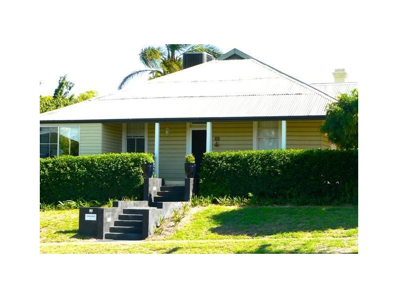 90 Pryor Street, Quirindi NSW 2343