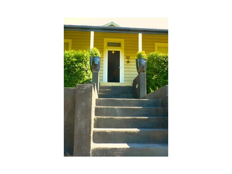 90 Pryor Street, Quirindi NSW 2343