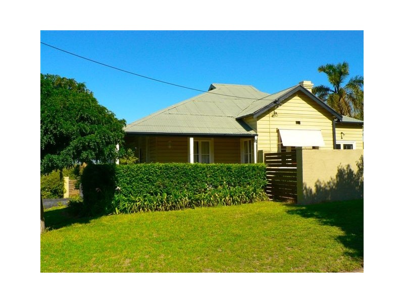 90 Pryor Street, Quirindi NSW 2343