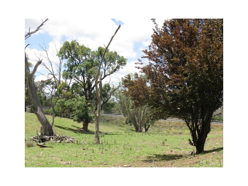 2788 New England Highway, Wallabadah NSW 2343