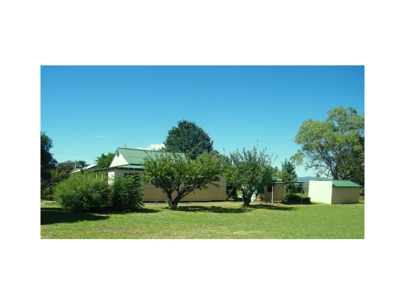 27 Pollock Street, Quirindi NSW 2343
