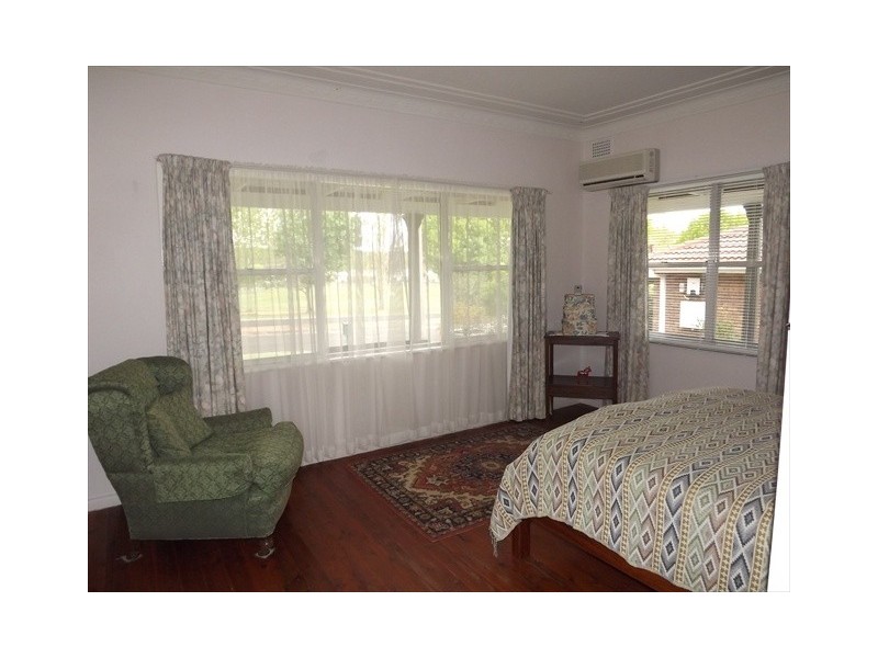 10 Dalgarno St, Coonabarabran NSW 2357