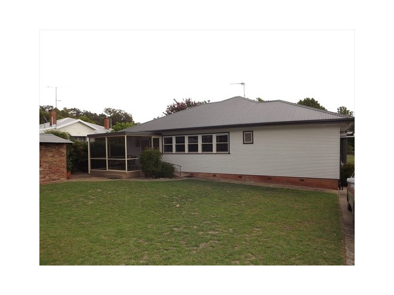 10 Dalgarno St, Coonabarabran NSW 2357