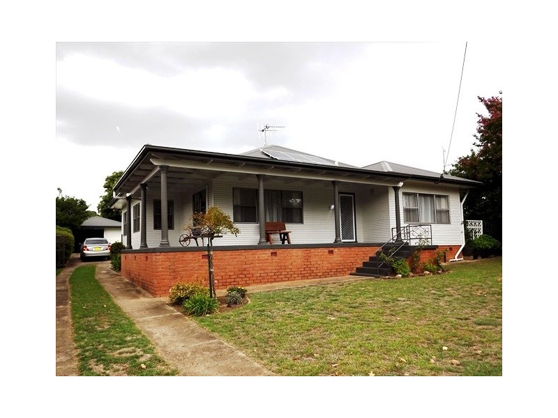 10 Dalgarno St, Coonabarabran NSW 2357