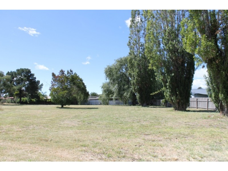 14C Woodland Avenue, Inverell NSW 2360