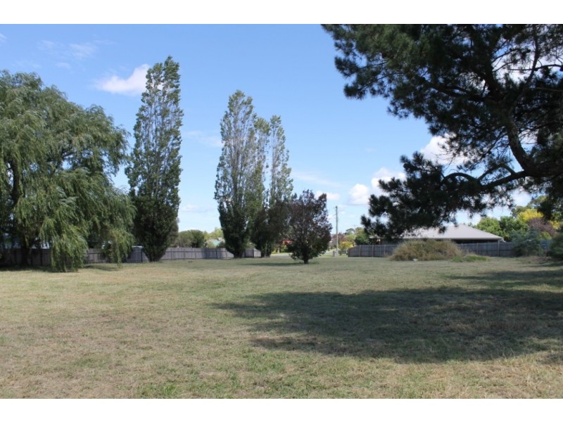 14C Woodland Avenue, Inverell NSW 2360