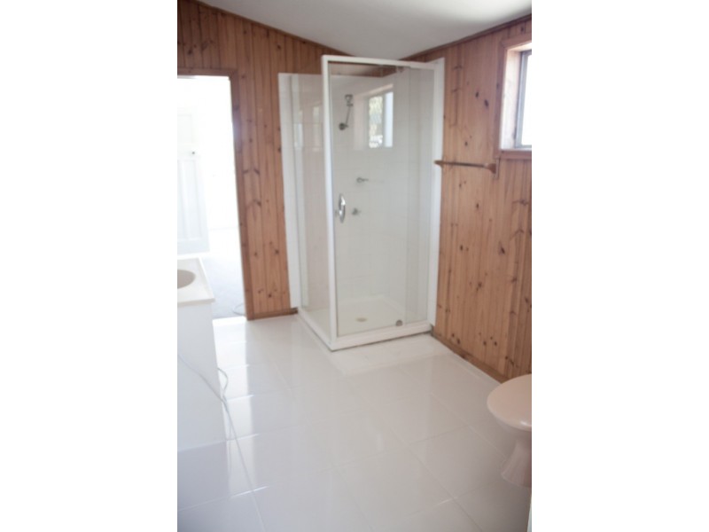 27 Auburn Vale Road, Inverell NSW 2360