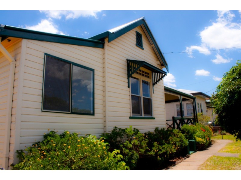 27 Auburn Vale Road, Inverell NSW 2360