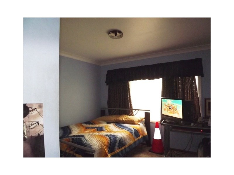 17 North St, Coonabarabran NSW 2357