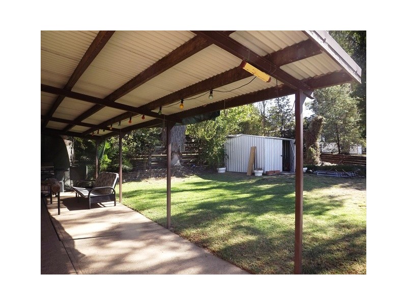 17 North St, Coonabarabran NSW 2357