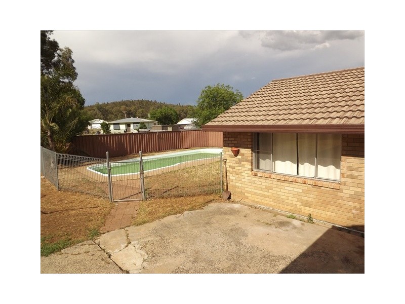 17 North St, Coonabarabran NSW 2357