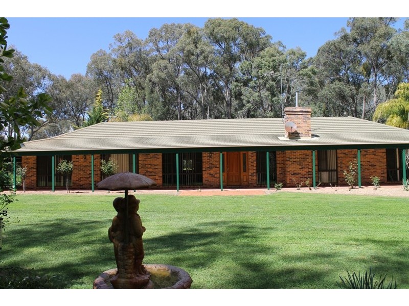 TALL TIMBERS Ponds Road, Inverell NSW 2360