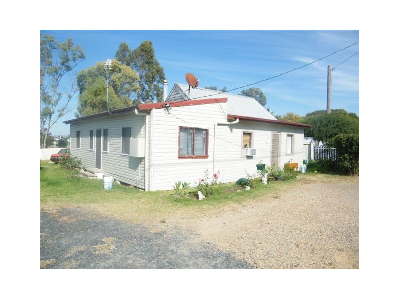 4 Spring Street, Quirindi NSW 2343
