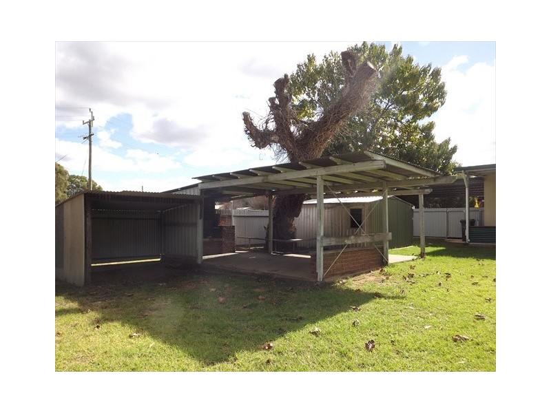 14 White St, Coonabarabran NSW 2357