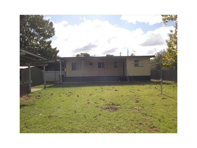 14 White St, Coonabarabran NSW 2357