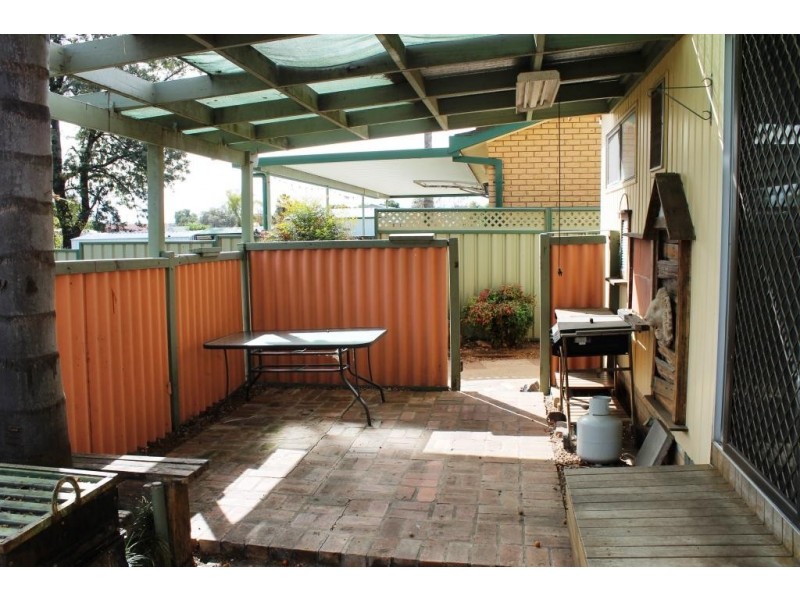 32 Greaves Street, Inverell NSW 2360