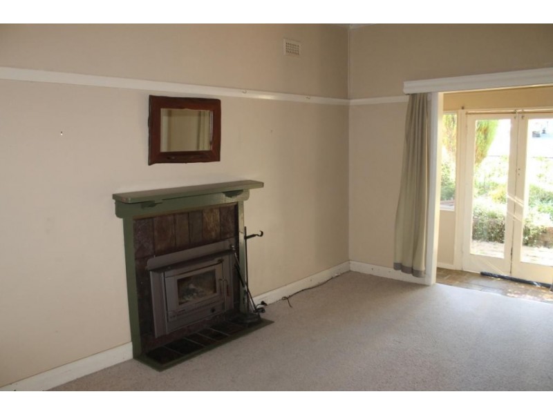 4 Anderson Street, Inverell NSW 2360