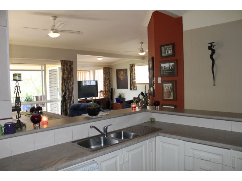 4 Anderson Street, Inverell NSW 2360