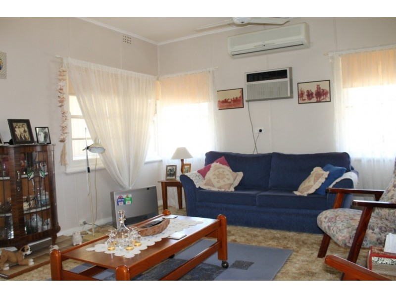 1 Short Street, Inverell NSW 2360