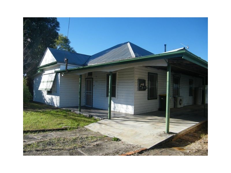 27 Nowland Avenue, Quirindi NSW 2343