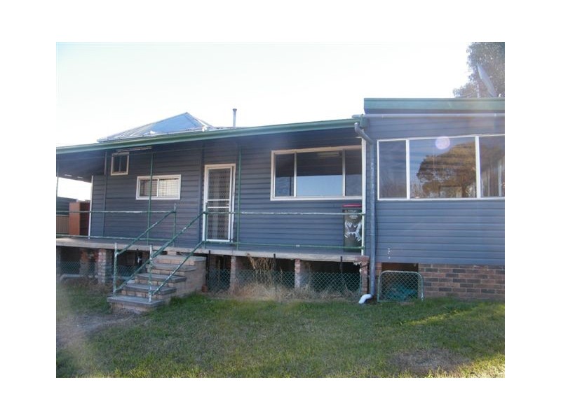 27 Nowland Avenue, Quirindi NSW 2343