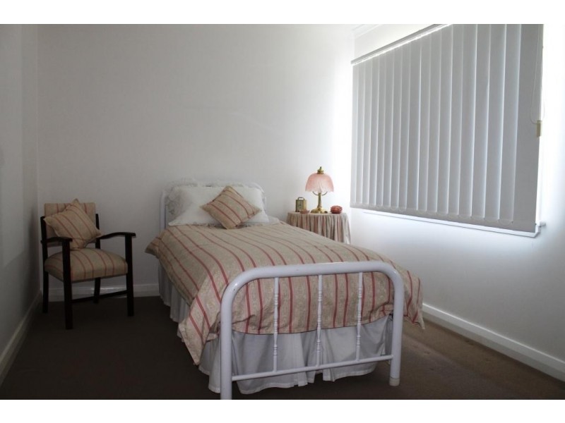 24 Brae Street, Inverell NSW 2360