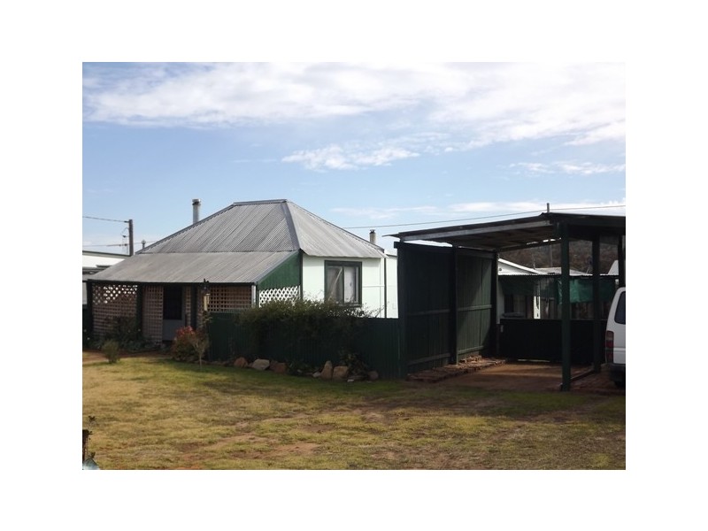 95 Dalgarno St, Coonabarabran NSW 2357