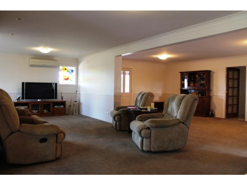 81 Roscrae Lane, Inverell NSW 2360