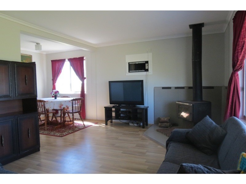 16 Gunningbar Street, Nevertire NSW 2831