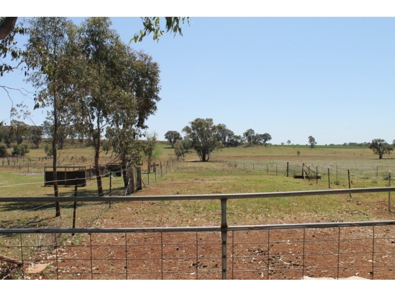 EDENLEE Tomes Lane, Inverell NSW 2360