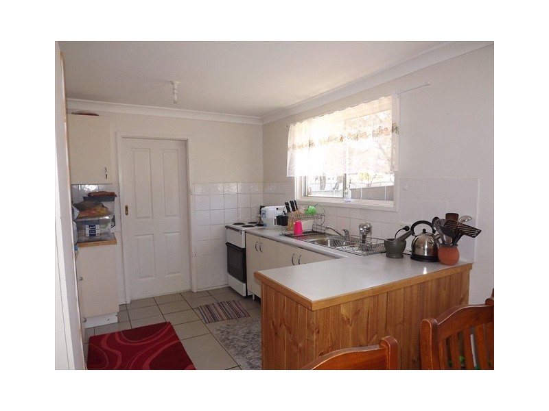 48 George St, Binnaway NSW 2395