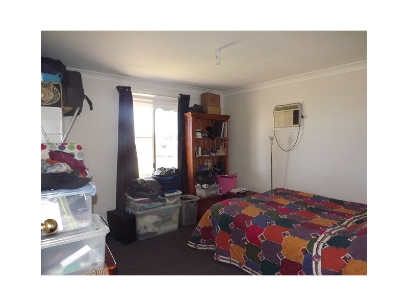 48 George St, Binnaway NSW 2395