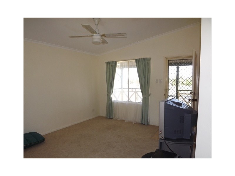50 George St, Binnaway NSW 2395