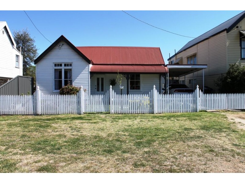 112 Evans Street, Inverell NSW 2360