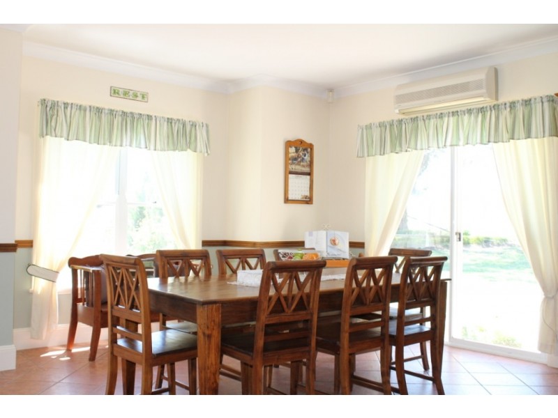 117b Moore Street, Inverell NSW 2360
